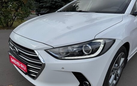 Hyundai Elantra VI рестайлинг, 2017 год, 1 625 000 рублей, 4 фотография