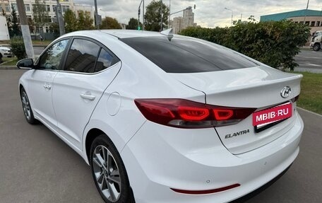 Hyundai Elantra VI рестайлинг, 2017 год, 1 625 000 рублей, 9 фотография
