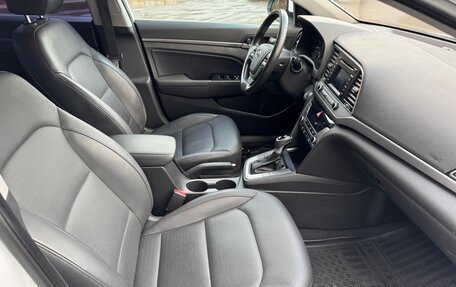 Hyundai Elantra VI рестайлинг, 2017 год, 1 625 000 рублей, 11 фотография