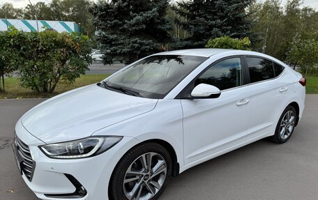 Hyundai Elantra VI рестайлинг, 2017 год, 1 625 000 рублей, 20 фотография