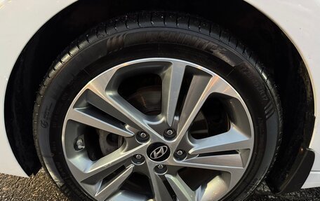 Hyundai Elantra VI рестайлинг, 2017 год, 1 625 000 рублей, 28 фотография