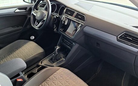 Volkswagen Tiguan II, 2021 год, 2 750 000 рублей, 11 фотография