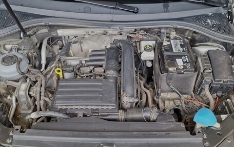Volkswagen Tiguan II, 2021 год, 2 750 000 рублей, 14 фотография
