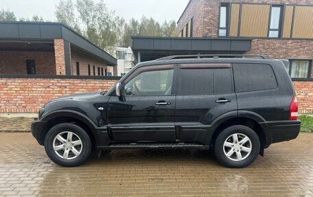 Mitsubishi Pajero III рестайлинг, 2006 год, 750 000 рублей, 3 фотография