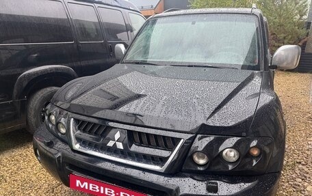 Mitsubishi Pajero III рестайлинг, 2006 год, 750 000 рублей, 4 фотография