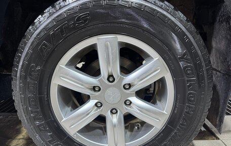 Mitsubishi Pajero III рестайлинг, 2006 год, 750 000 рублей, 11 фотография