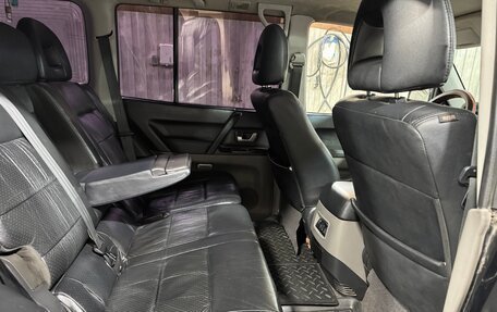 Mitsubishi Pajero III рестайлинг, 2006 год, 750 000 рублей, 17 фотография
