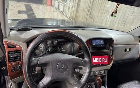 Mitsubishi Pajero III рестайлинг, 2006 год, 750 000 рублей, 12 фотография