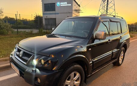 Mitsubishi Pajero III рестайлинг, 2006 год, 750 000 рублей, 24 фотография
