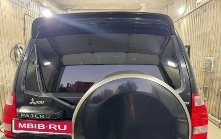 Mitsubishi Pajero III рестайлинг, 2006 год, 750 000 рублей, 21 фотография