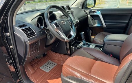 Toyota Land Cruiser Prado 150 рестайлинг 2, 2017 год, 4 500 000 рублей, 7 фотография