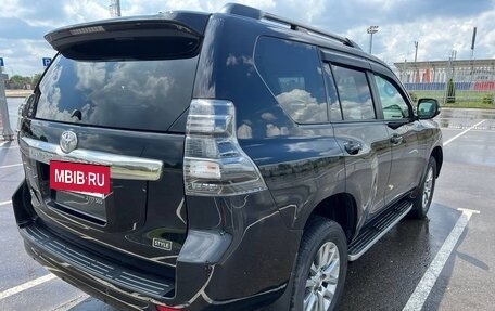 Toyota Land Cruiser Prado 150 рестайлинг 2, 2017 год, 4 500 000 рублей, 2 фотография