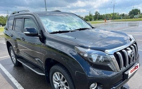 Toyota Land Cruiser Prado 150 рестайлинг 2, 2017 год, 4 500 000 рублей, 3 фотография