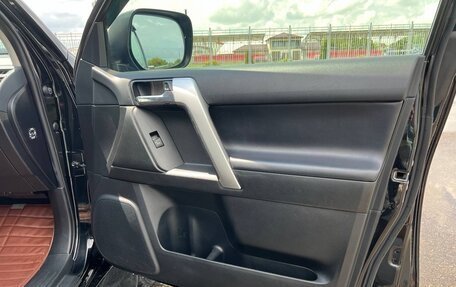 Toyota Land Cruiser Prado 150 рестайлинг 2, 2017 год, 4 500 000 рублей, 18 фотография