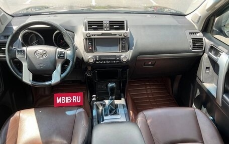 Toyota Land Cruiser Prado 150 рестайлинг 2, 2017 год, 4 500 000 рублей, 24 фотография