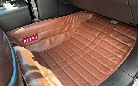 Toyota Land Cruiser Prado 150 рестайлинг 2, 2017 год, 4 500 000 рублей, 19 фотография