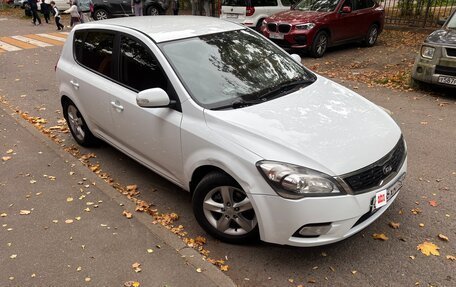 KIA cee'd I рестайлинг, 2011 год, 570 000 рублей, 2 фотография