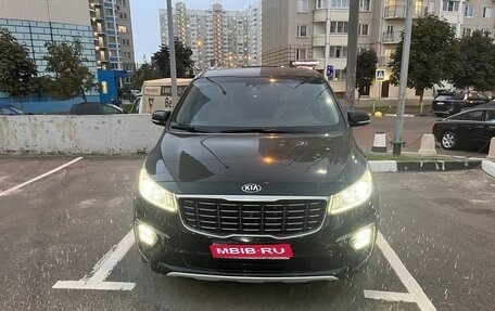 KIA Carnival III, 2019 год, 3 300 000 рублей, 1 фотография