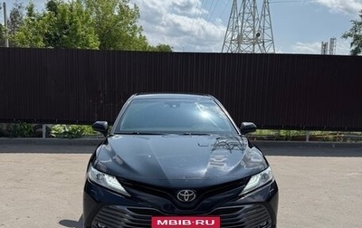 Toyota Camry, 2020 год, 2 300 000 рублей, 1 фотография