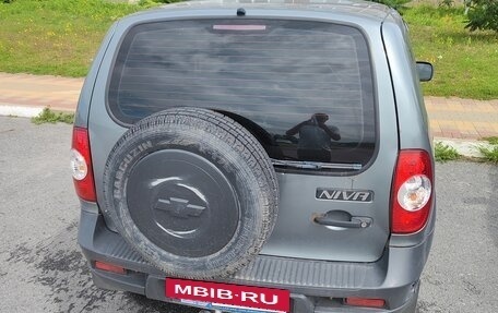 Chevrolet Niva I рестайлинг, 2013 год, 540 000 рублей, 3 фотография