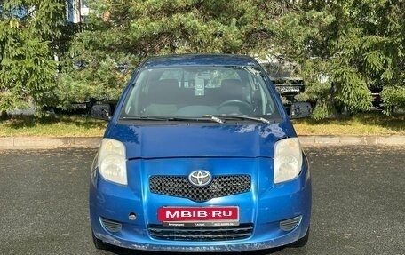 Toyota Yaris III рестайлинг, 2006 год, 349 000 рублей, 2 фотография