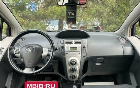 Toyota Yaris III рестайлинг, 2006 год, 349 000 рублей, 13 фотография
