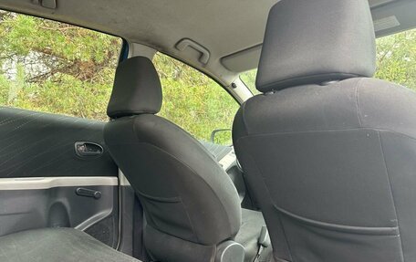 Toyota Yaris III рестайлинг, 2006 год, 349 000 рублей, 24 фотография