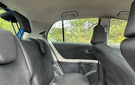 Toyota Yaris III рестайлинг, 2006 год, 349 000 рублей, 25 фотография