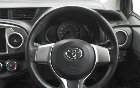Toyota Vitz, 2013 год, 749 000 рублей, 13 фотография