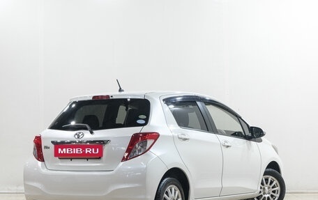 Toyota Vitz, 2013 год, 749 000 рублей, 7 фотография