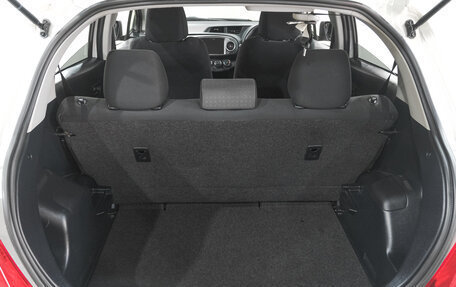 Toyota Vitz, 2013 год, 749 000 рублей, 20 фотография