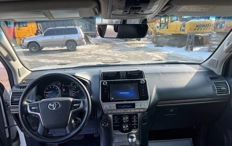 Toyota Land Cruiser Prado 150 рестайлинг 2, 2019 год, 5 365 000 рублей, 7 фотография