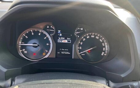 Toyota Land Cruiser Prado 150 рестайлинг 2, 2019 год, 5 365 000 рублей, 9 фотография