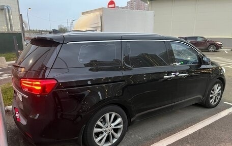 KIA Carnival III, 2019 год, 3 300 000 рублей, 5 фотография