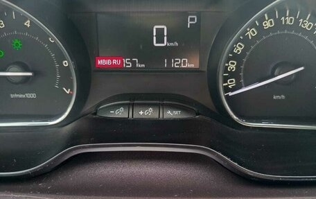 Peugeot 2008 II, 2014 год, 900 000 рублей, 4 фотография