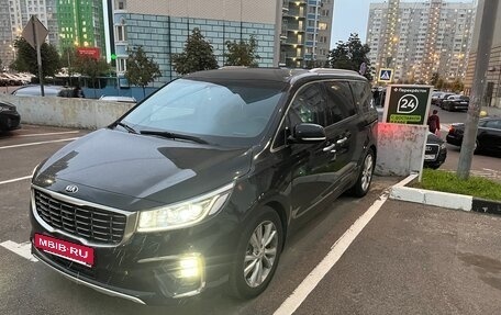 KIA Carnival III, 2019 год, 3 300 000 рублей, 4 фотография