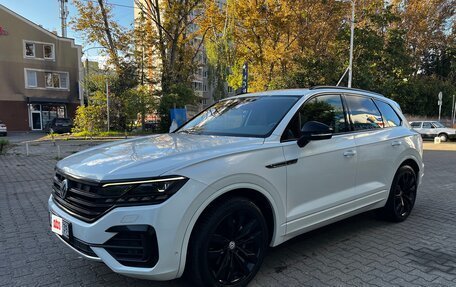 Volkswagen Touareg III, 2019 год, 4 990 000 рублей, 2 фотография