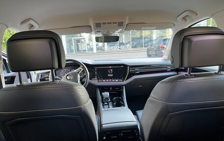 Volkswagen Touareg III, 2019 год, 4 990 000 рублей, 9 фотография