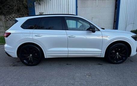 Volkswagen Touareg III, 2019 год, 4 990 000 рублей, 4 фотография