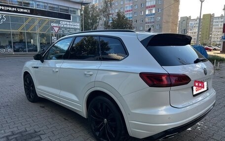 Volkswagen Touareg III, 2019 год, 4 990 000 рублей, 7 фотография