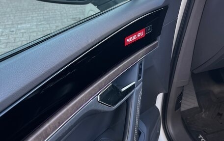 Volkswagen Touareg III, 2019 год, 4 990 000 рублей, 11 фотография