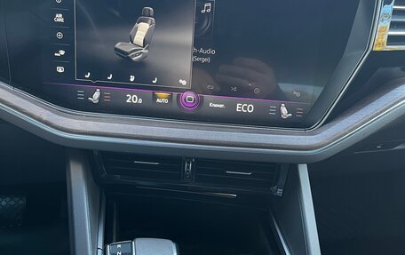 Volkswagen Touareg III, 2019 год, 4 990 000 рублей, 25 фотография