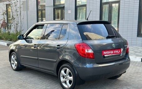 Skoda Fabia II, 2011 год, 680 000 рублей, 2 фотография