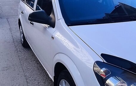 Opel Astra H, 2013 год, 780 000 рублей, 2 фотография