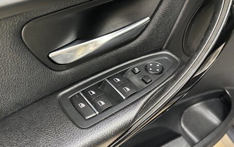 BMW 3 серия, 2018 год, 1 799 000 рублей, 8 фотография