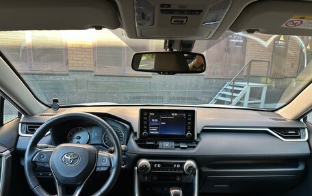 Toyota RAV4, 2020 год, 3 250 000 рублей, 17 фотография