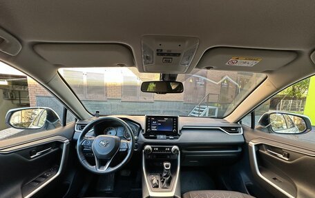 Toyota RAV4, 2020 год, 3 250 000 рублей, 18 фотография