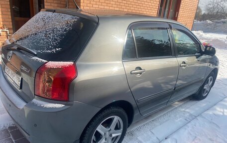 Toyota Corolla, 2005 год, 650 000 рублей, 24 фотография