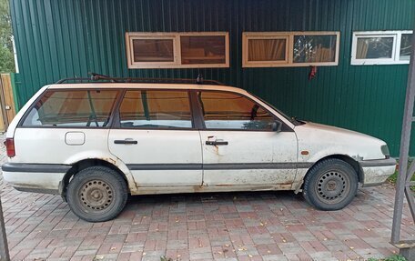 Volkswagen Passat B4, 1996 год, 180 000 рублей, 2 фотография