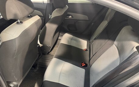 Chevrolet Cruze II, 2014 год, 899 800 рублей, 6 фотография